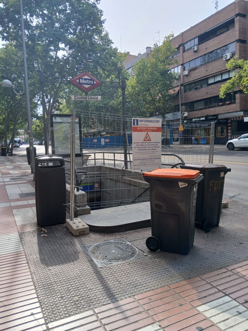 entrada Metro Ciudad Lineal